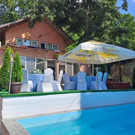 Casa De Vacanta Emd Ieşelniţa Exterior foto
