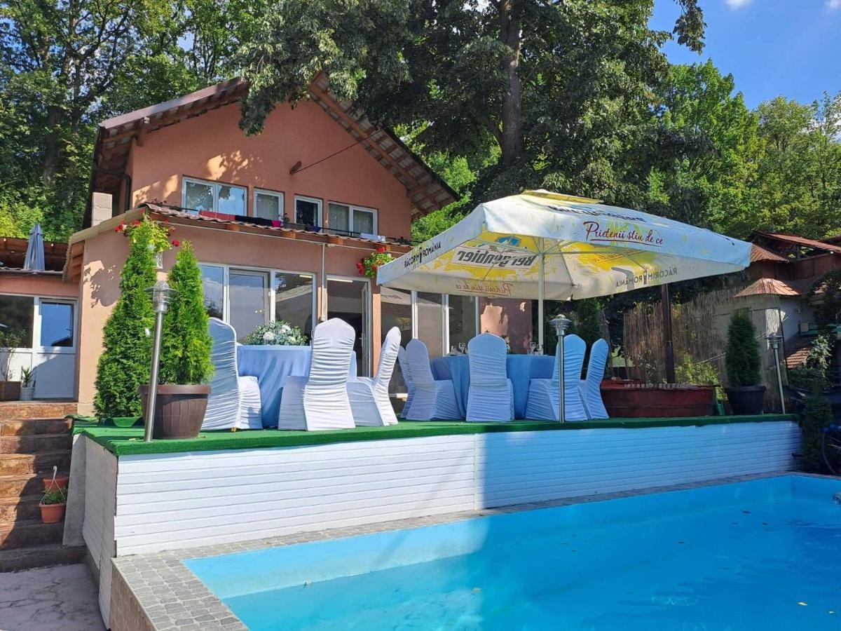 Casa De Vacanta Emd Ieşelniţa Exterior foto